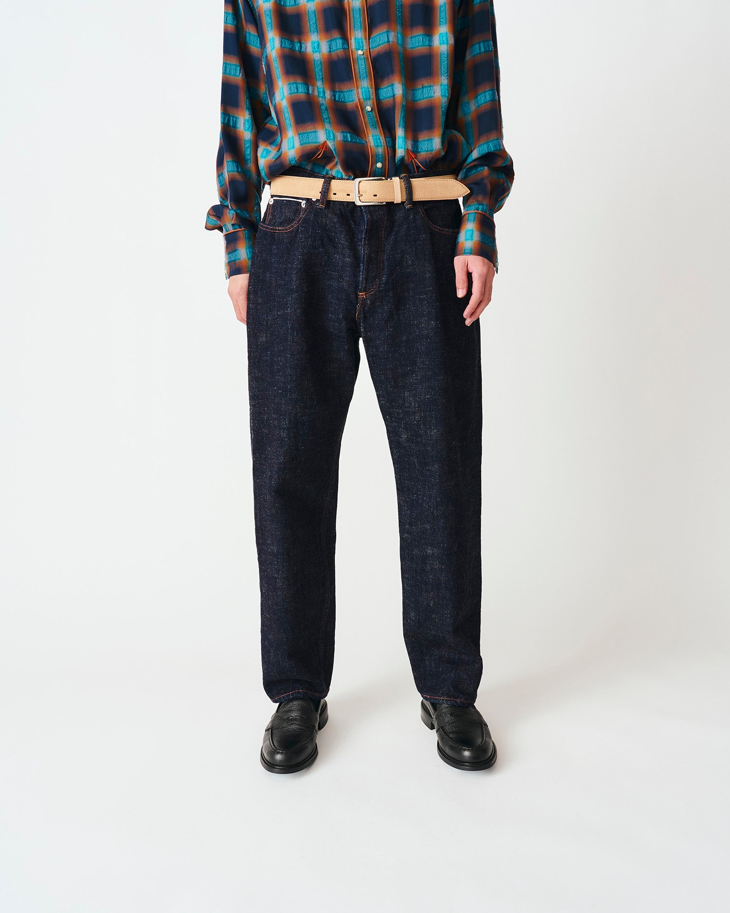 SLUB DENIM STRAIGHT PANTS - スラブデニム ストレートパンツ｜DDDD