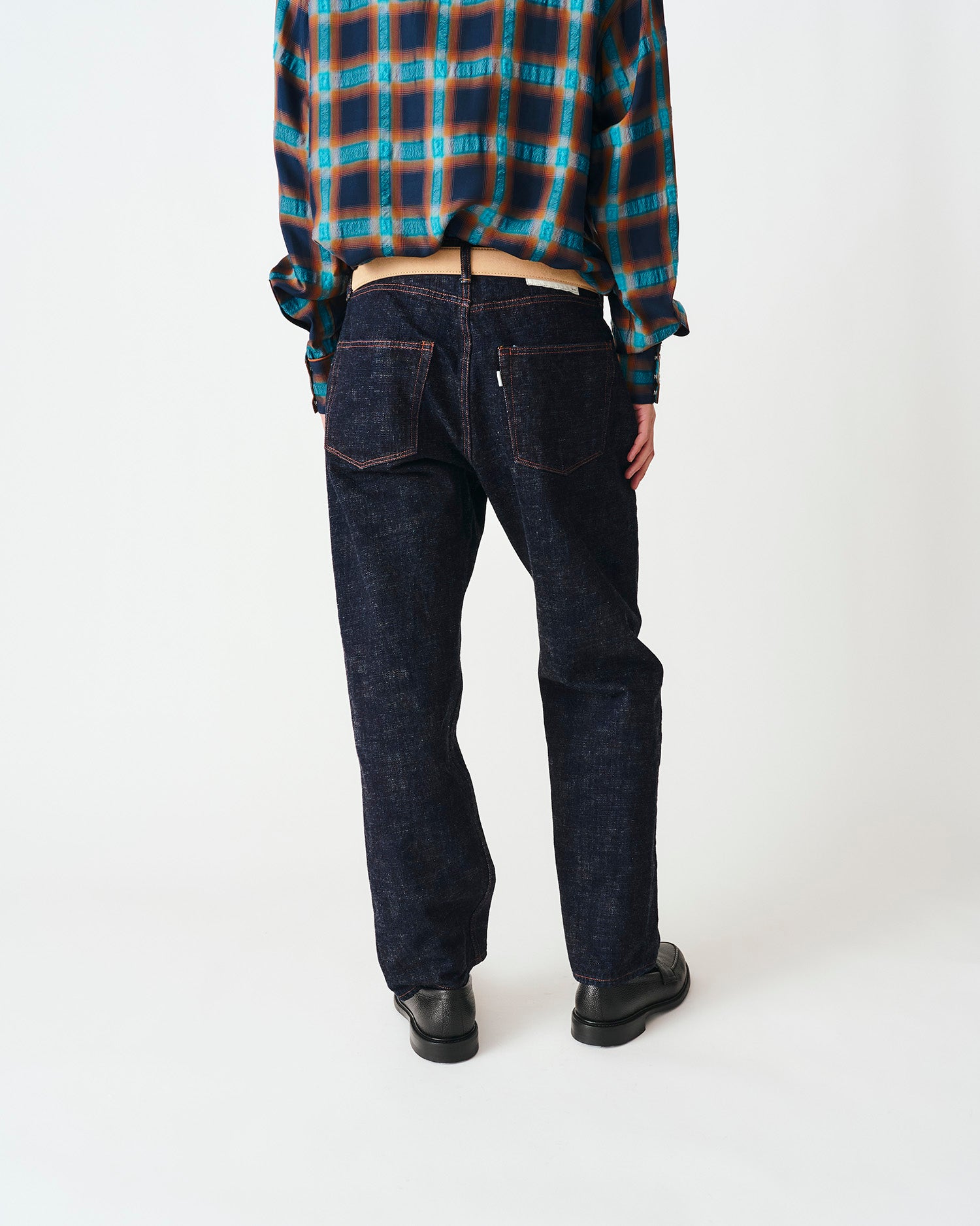 SLUB DENIM STRAIGHT PANTS - スラブデニム ストレートパンツ｜DDDD